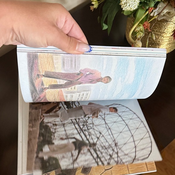 Hermes Vibrant Art Coffee Table Book in Orange and Blue - Picture 10 of 17